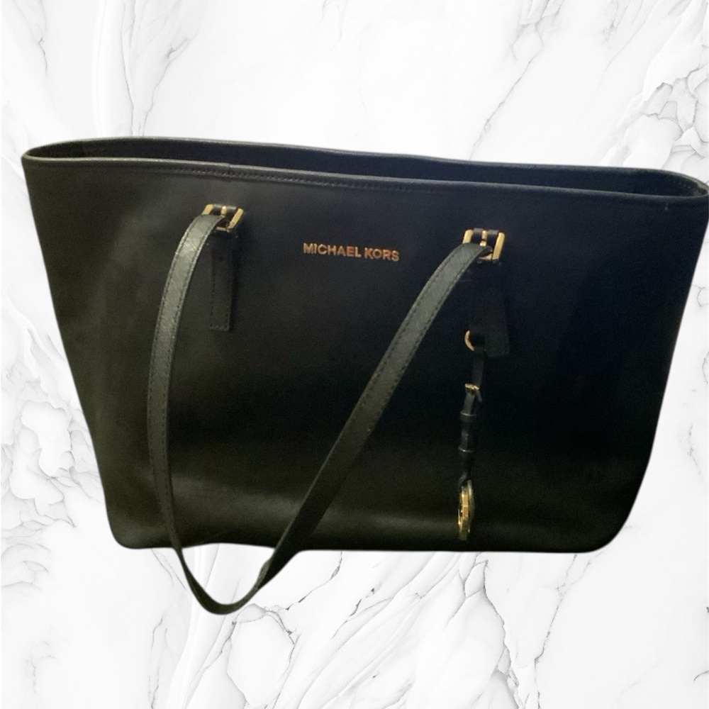 Michael Kors Jet Set Saffiano Tote Bag